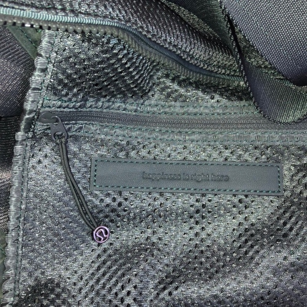 Lululemon bag - Picture 7 of 8